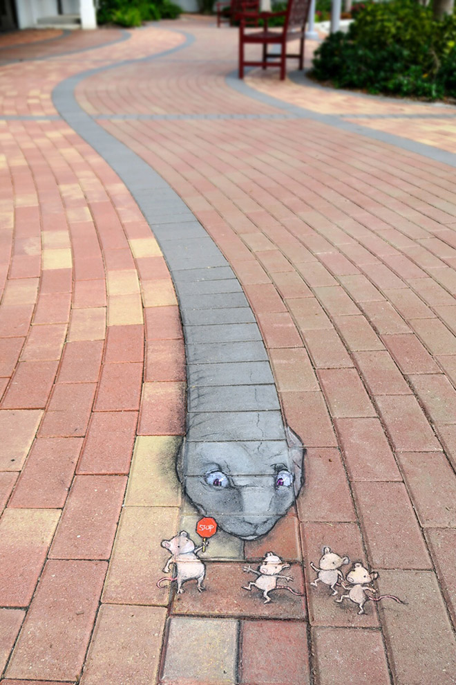 Awesome 3D chalk street art.