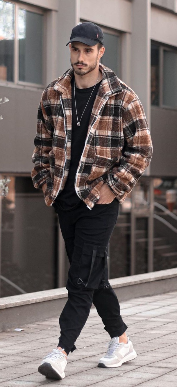 10 Ways To Rock A Plaid Jacket Outfit