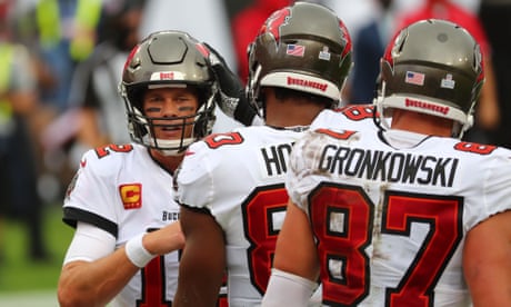 Tom Brady shows old magic with five TDs for Buccaneers against Chargers