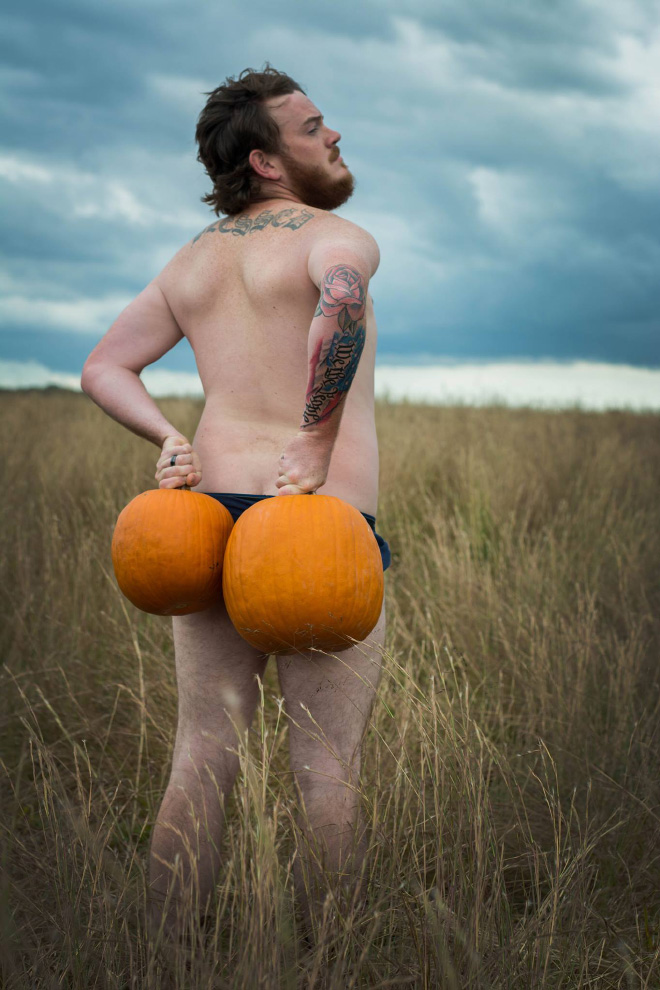 Beautiful, sensual Halloween photoshoot picture.