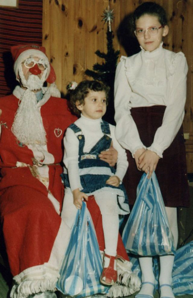 Creepy Santa that will haunt your dreams.