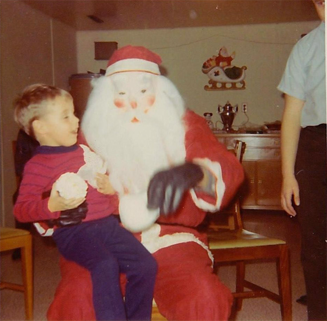 Creepy Santa that will haunt your dreams.