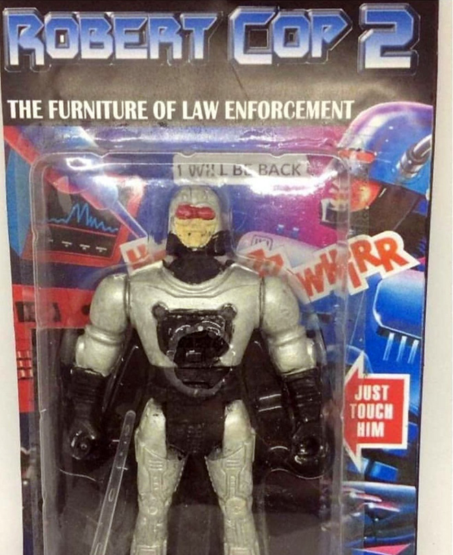 Hilariously bad bootleg toy.