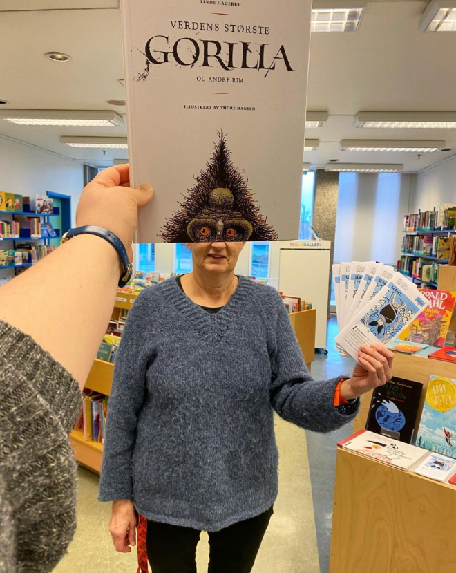 #BookFace