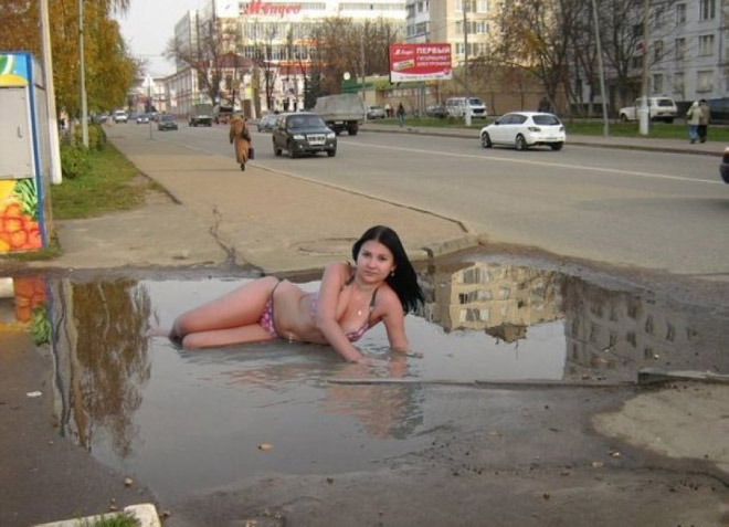 Romantic Russian dating site profile picture.