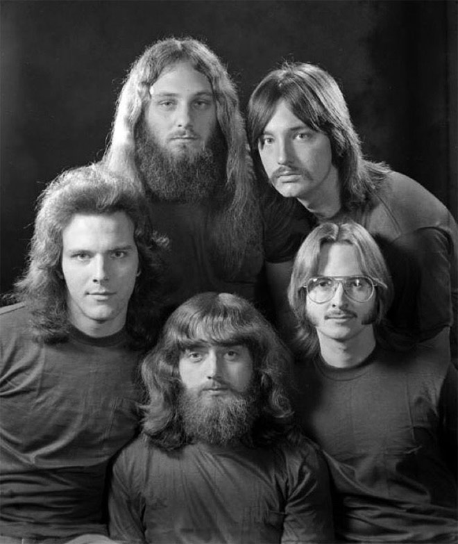 1970s men's hairstyles.