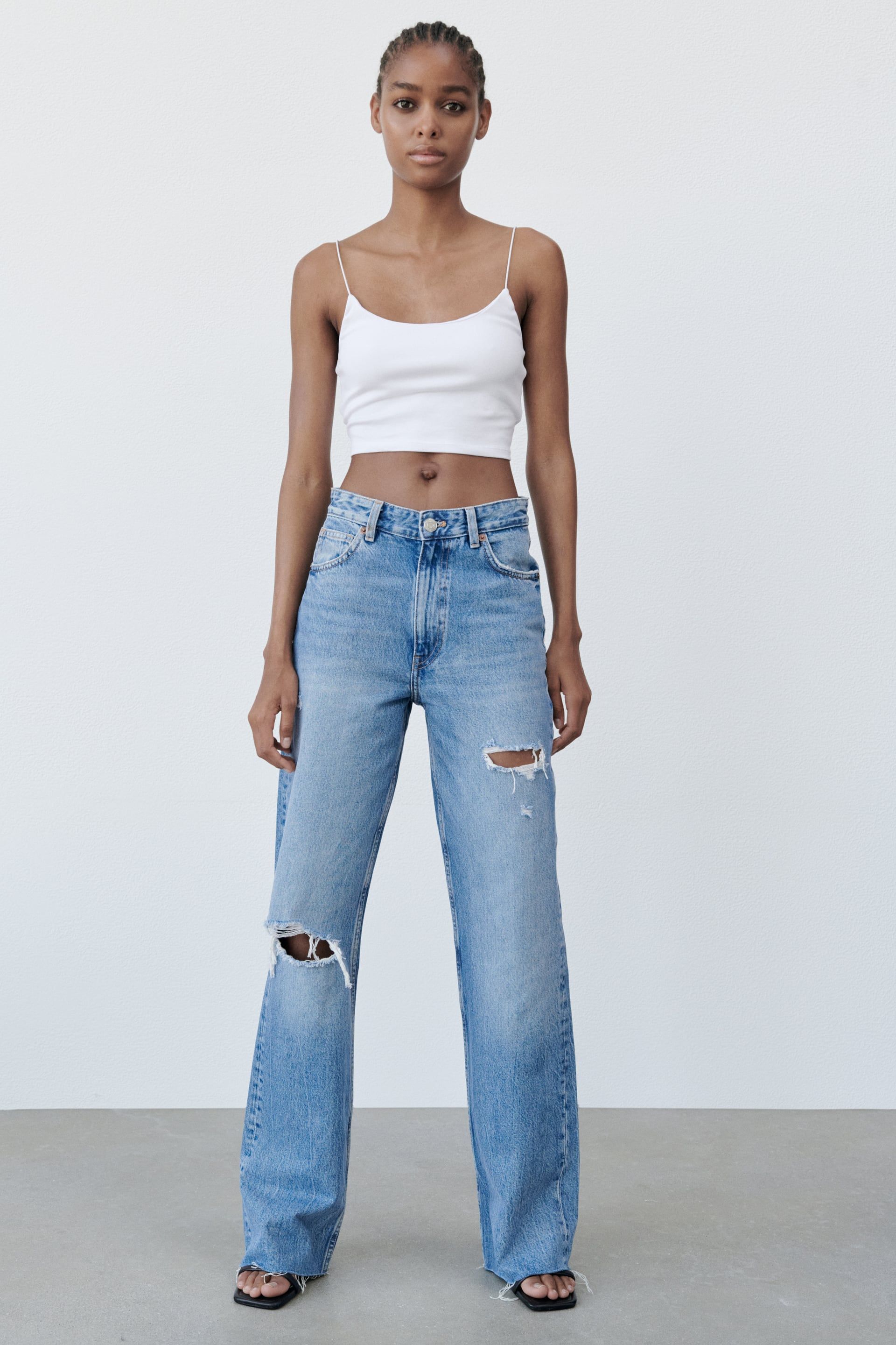 I Hate Skinny Jeans, so I’m Very Into These Gen Z Denim Trends