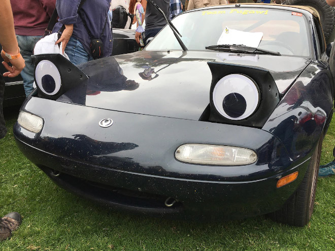 Googly eyes on a car.