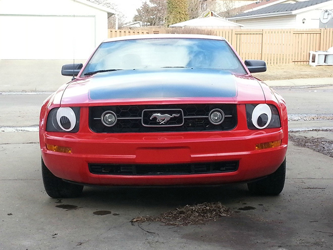 Googly eyes car.