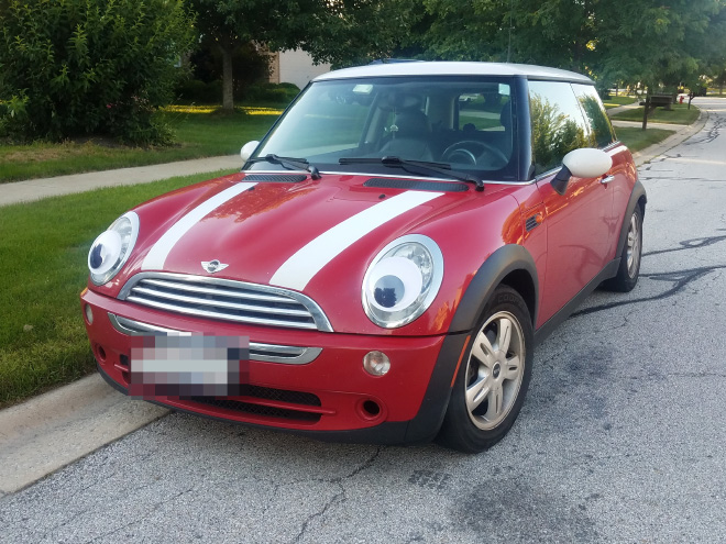 Googly eyes car.