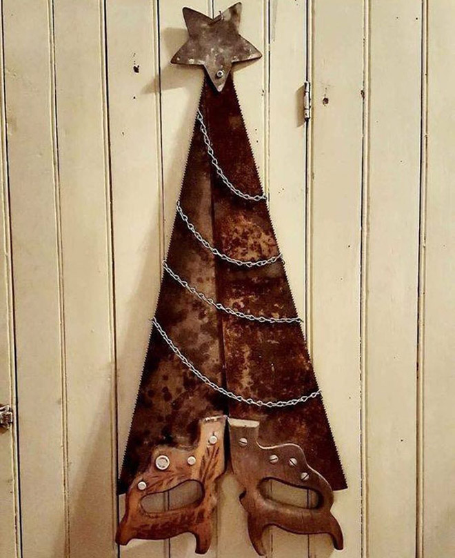 Christmas tree idea for lazy people.