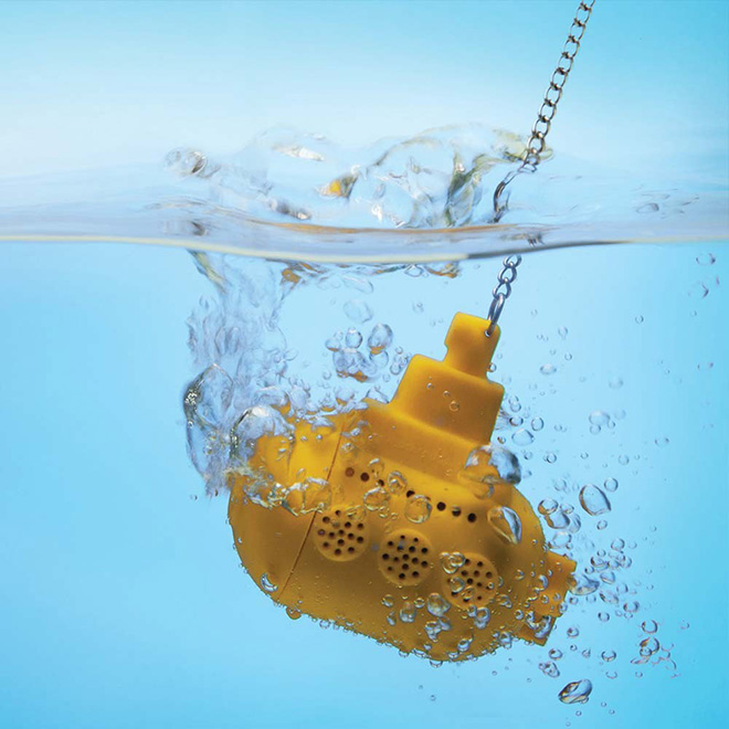 Yellow submarine tea infuser.