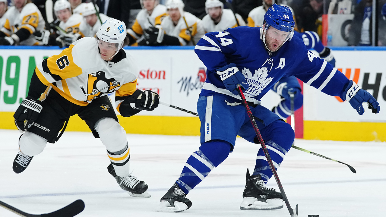 With solo dash up ice, Morgan Rielly goes full Bobby Orr for Maple Leafs