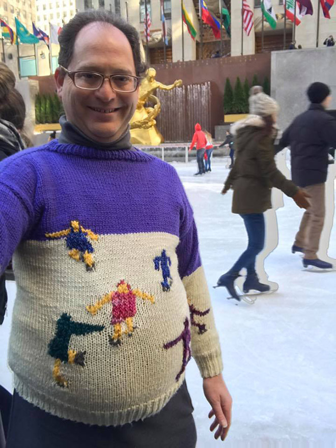 This guy wears matching sweater to the place he visits.