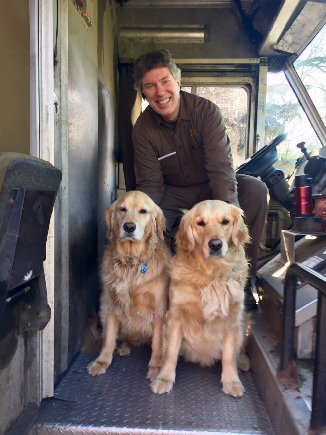 Sometimes UPS drivers meet awesome dogs...