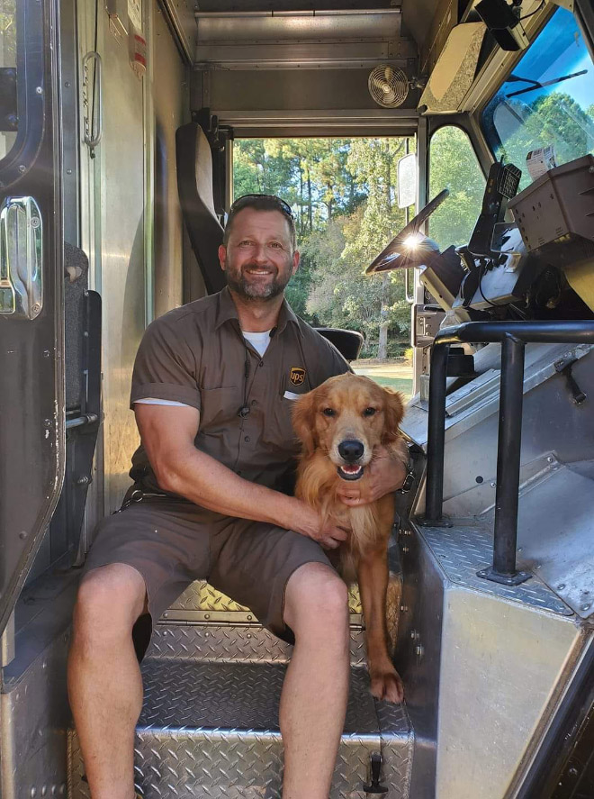 Sometimes UPS drivers meet awesome dogs...