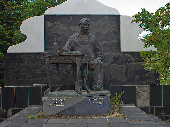 Russian mafia gravestones are insane!