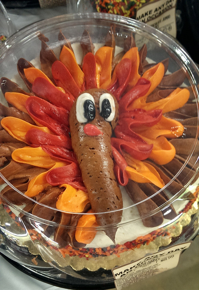 Hilarious Thanksgiving Turkey Cake Fails