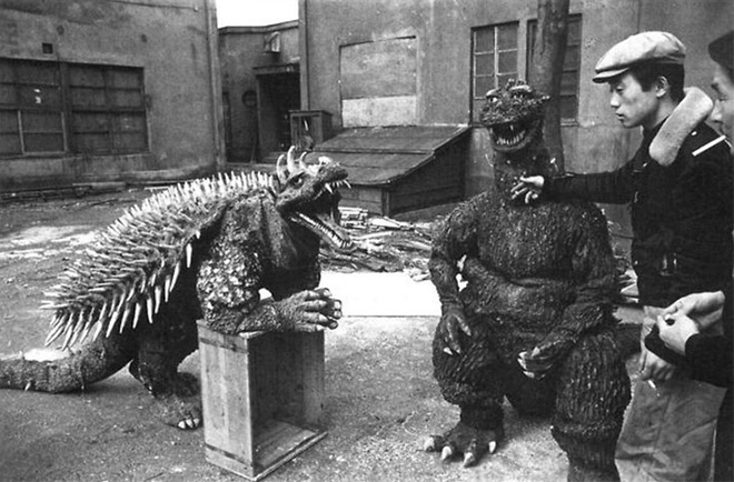 Godzilla: behind the scenes.