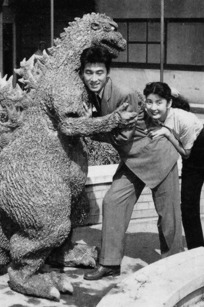 Godzilla: behind the scenes.