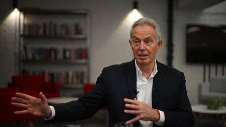 Tony Blair defends Iraq war