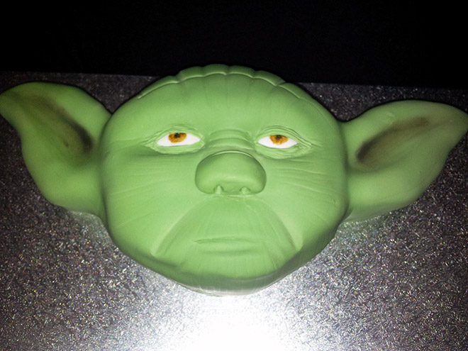 Yoda cake fail.