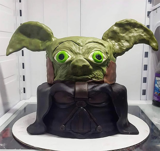 Yoda cake fail.