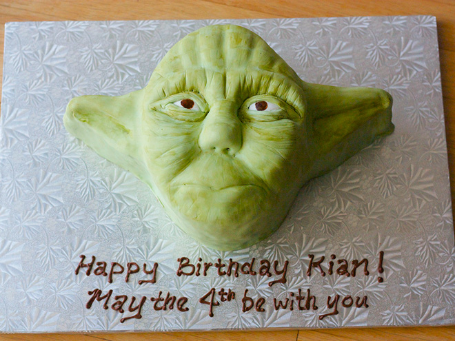 Yoda cake fail.