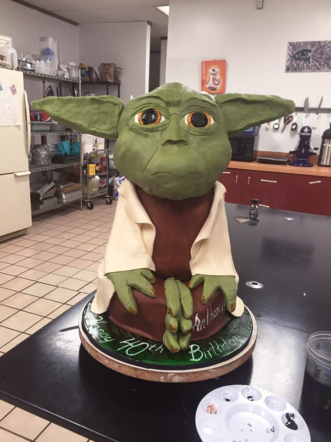 Yoda cake fail.