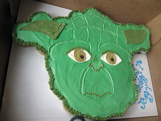 Yoda cake fail.