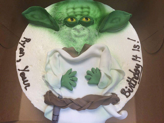 Yoda cake fail.