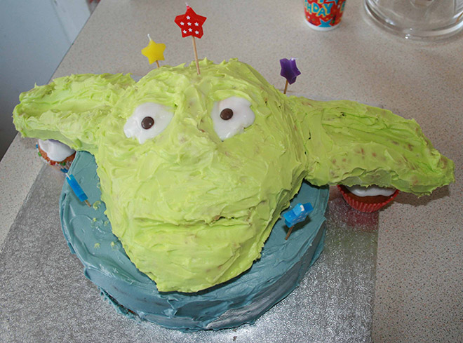 Yoda cake fail.