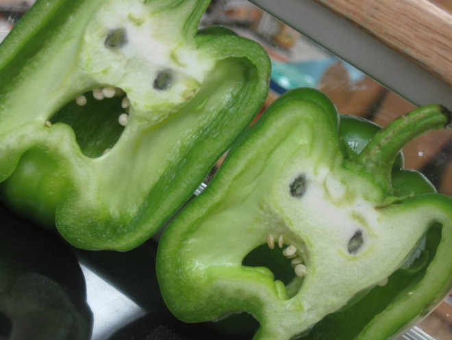 Bell pepper screaming in horror.