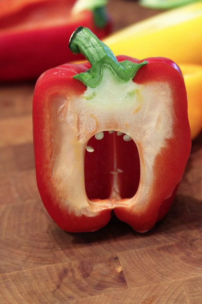 Bell pepper screaming in horror.