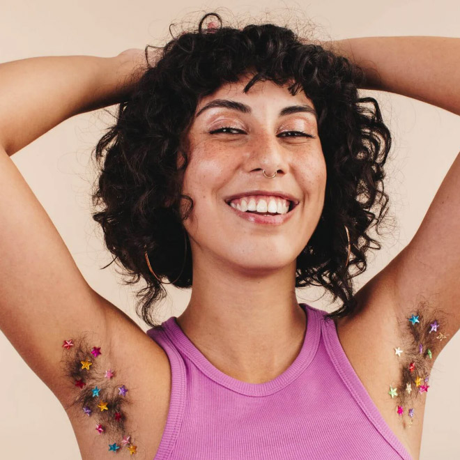 Glitter in armpit hair: beautiful or not?