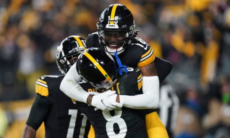 Pickett strikes late as Pittsburgh Steelers slip past Tennessee Titans