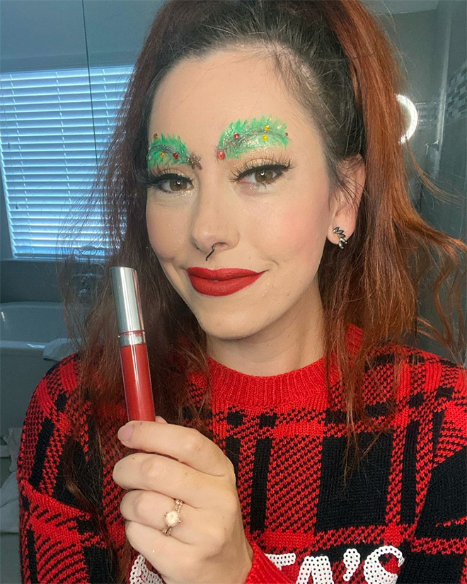 Christmas tree eyebrows.