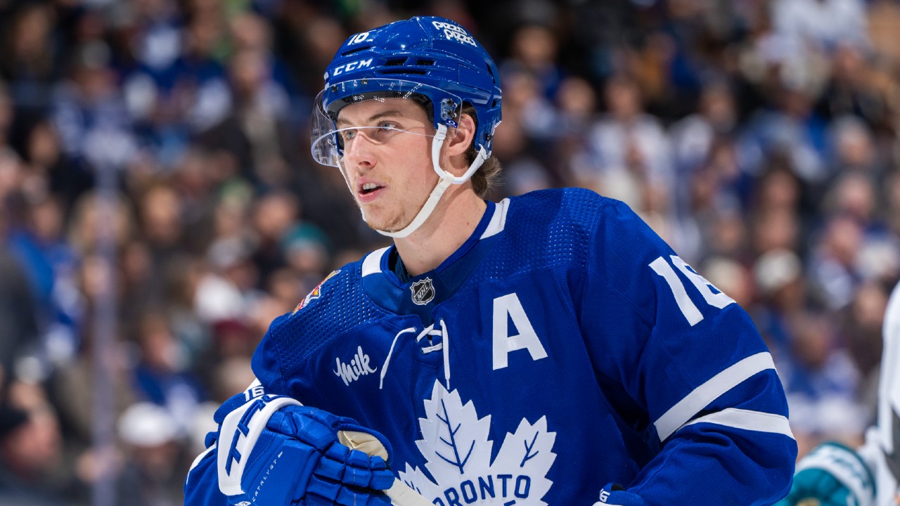 Maple Leafs Game 3 Notebook: Scrutiny shifts to Marner, pressure to Bruins