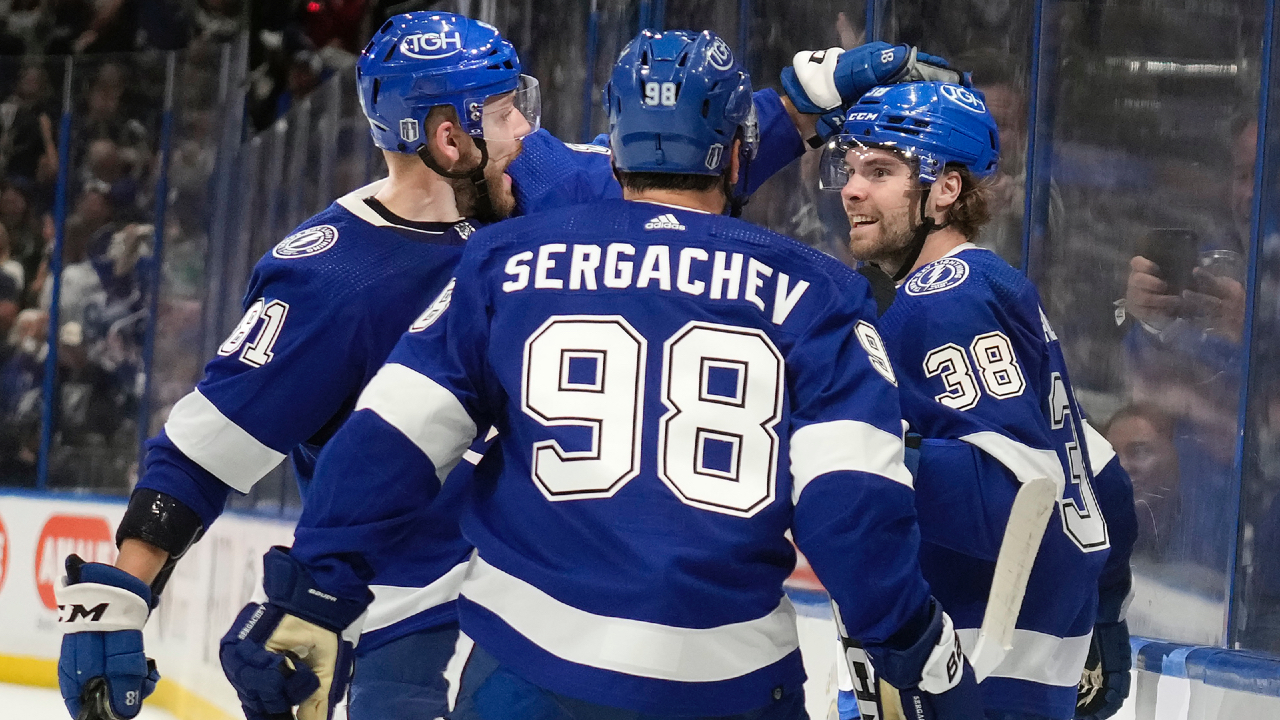 Playoff Takeaways: Islanders, Lightning stay alive with statement wins