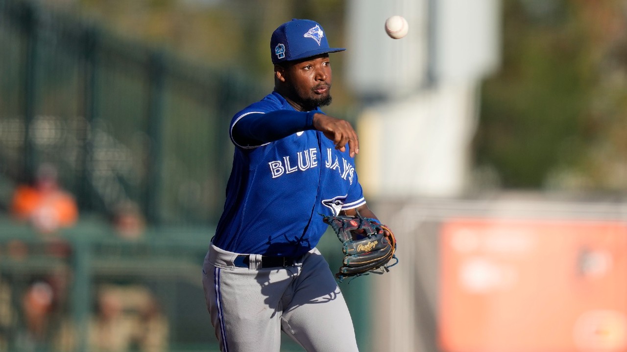 Why Blue Jays will be patient with top prospect Orelvis Martinez