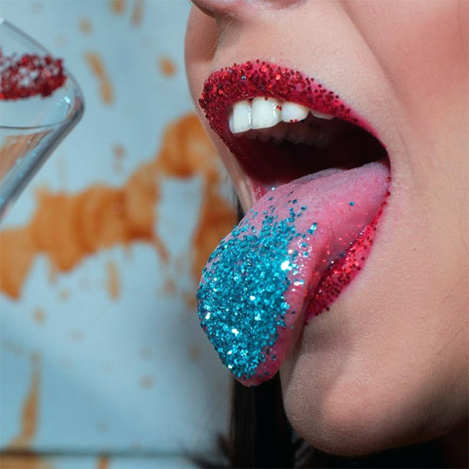 Some women on Instagram are licking glitter for attention.