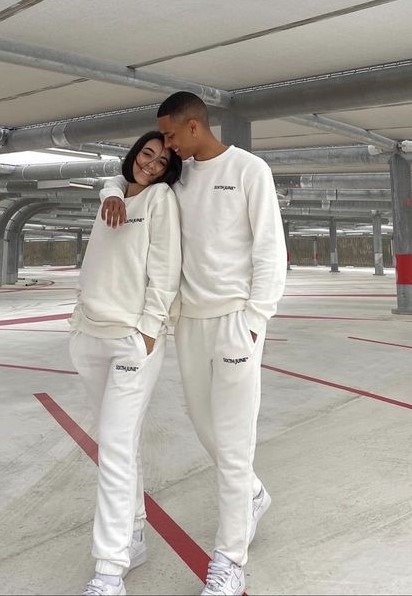 Matching Sweatshirt and Joggers For Couple