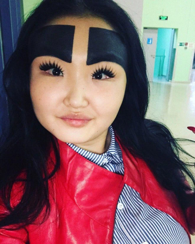 If your eyebrows doesn't take up the biggest part of your face, you're doing it wrong.