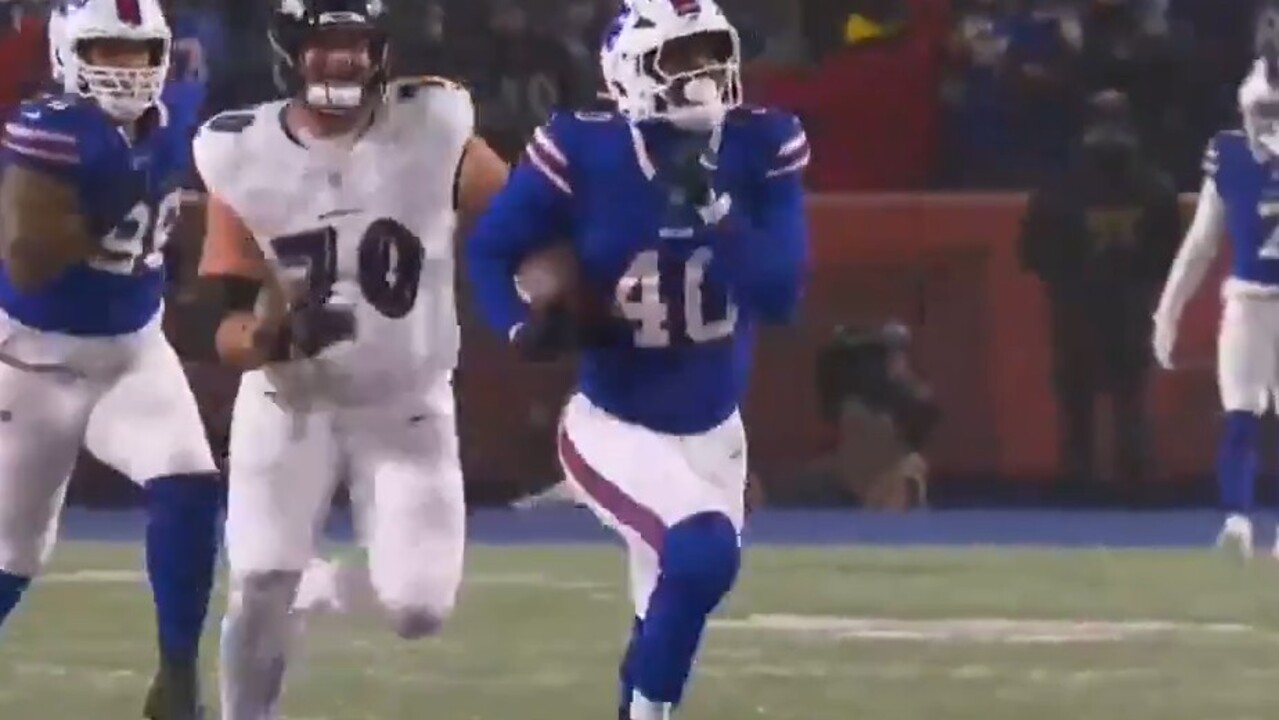 Bills’ Hamlin strip sacks Ravens’ Jackson and Miller returns fumble 39-yards