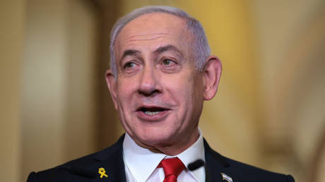 Netanyahu seeks to oust security chief