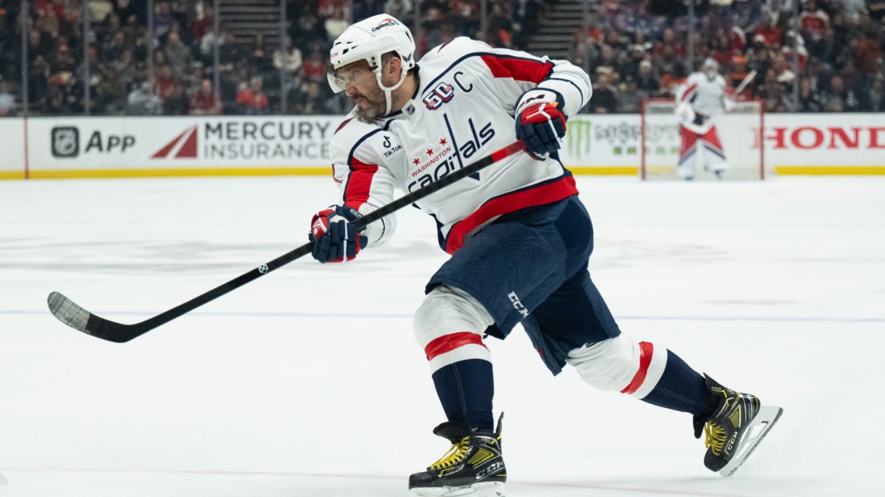 Ovechkin scores No. 887, eight away from breaking Gretzky’s record