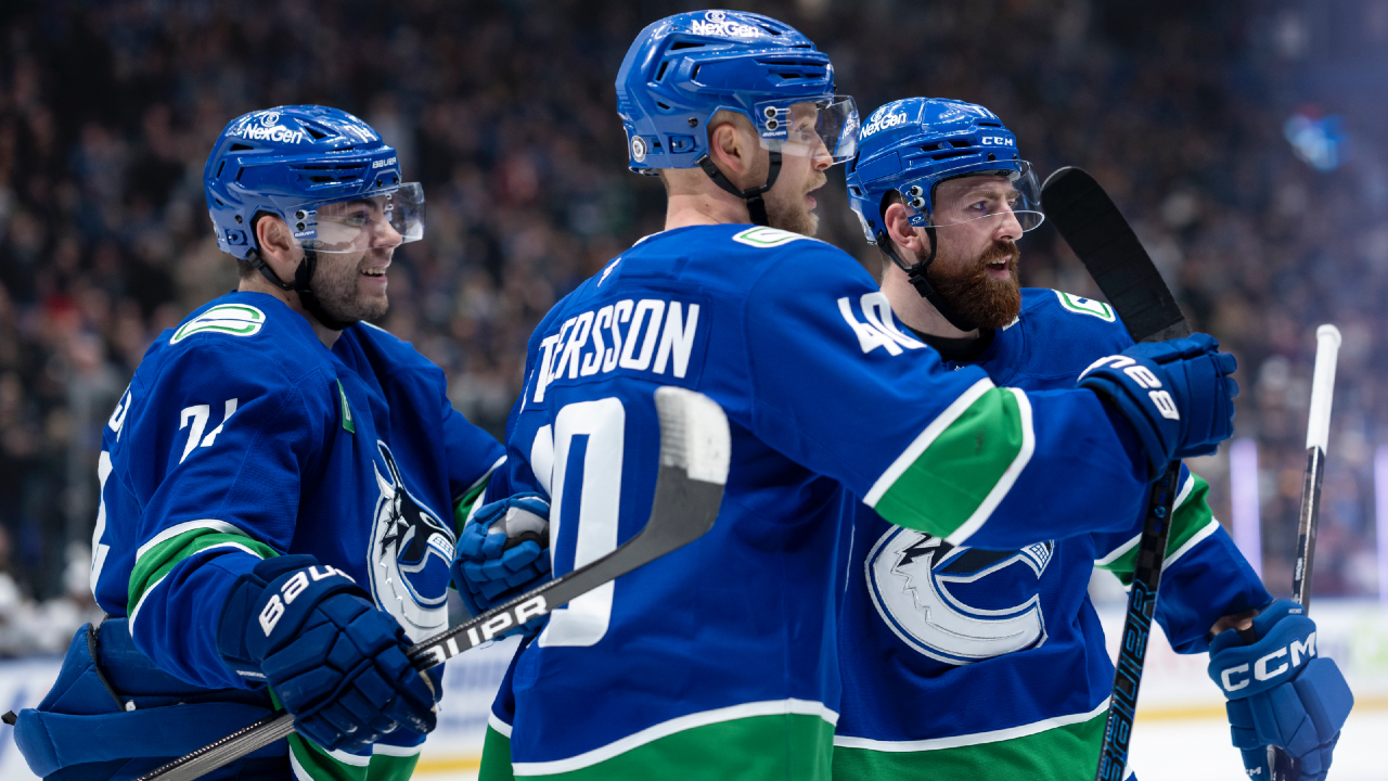 Canucks finding groove with Hughes back, Pettersson out of slump