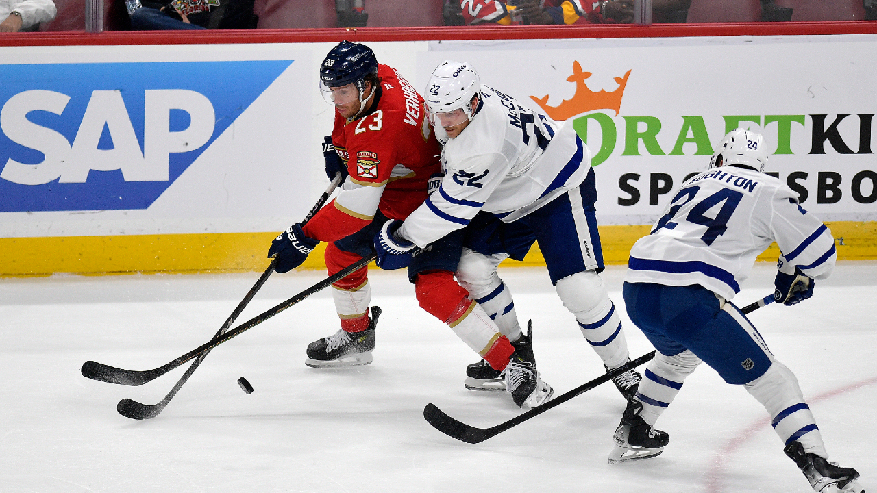 Panthers shut out Maple Leafs in Game 4 to tie series