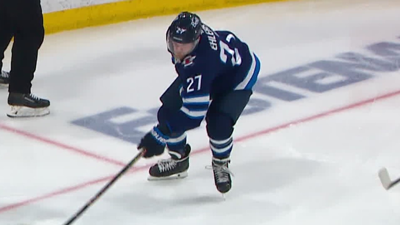 Jets’ Ehlers tucks one home to capitalize on two-man advantage