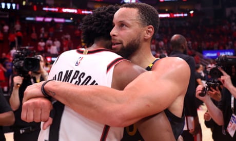 Ruthless Steph Curry erupts late to haul Warriors over Rockets in Game 7